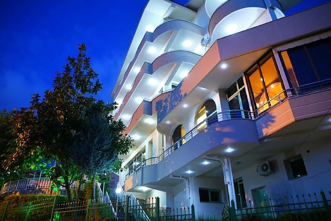 Hotel Europa Vlorë Exterior foto